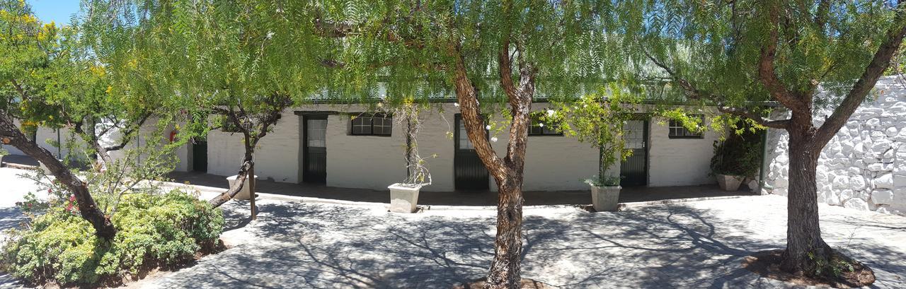 Lemoenfontein Pensionat Beaufort West Exteriör bild